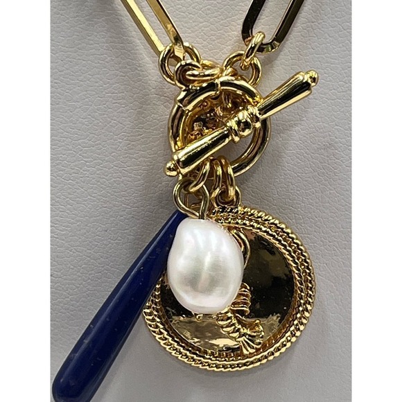 J. Crew Gold Scorpion Scorpio
Pendant Charm Nautical Gold Tone Link Necklace - Picture 3 of 12